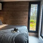 샬레 Lapland Landscape With Nature View, Sauna, Fireplace & Kitchen, Yllaes, Aekaeslompolo, Riverside Village Äkäslompolo