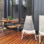 Lapland Landscape With Nature View, Sauna, Fireplace & Kitchen, Yllaes, Aekaeslompolo, Riverside Village 샬레 *