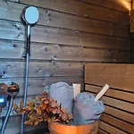 샬레 Lapland Landscape With Nature View, Sauna, Fireplace & Kitchen, Yllaes, Aekaeslompolo, Riverside Village
