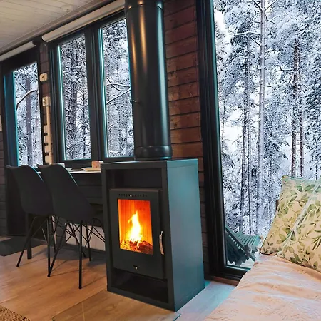 Lapland Landscape With Nature View, Sauna, Fireplace & Kitchen, Yllaes, Aekaeslompolo, Riverside Village * Äkäslompolo