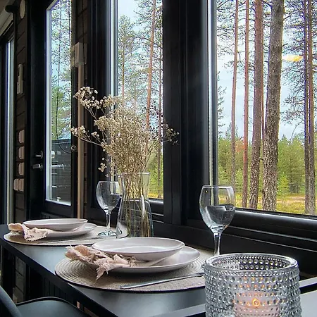 Lapland Landscape With Nature View, Sauna, Fireplace & Kitchen, Yllaes, Aekaeslompolo, Riverside Village Экясломполо