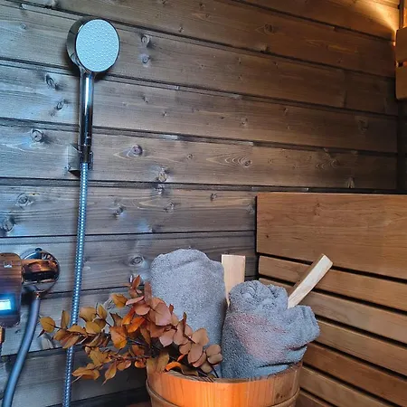 Шале Lapland Landscape With Nature View, Sauna, Fireplace & Kitchen, Yllaes, Aekaeslompolo, Riverside Village