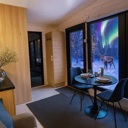 Lapelland Village Riverside - Cozy Lapland Landscape With Sauna, Fireplace&nature View, Ylläs, Lomamökit Äkäslompolo