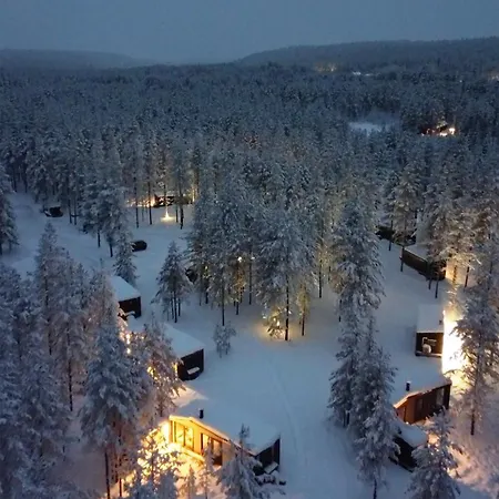 Lapland Landscape With Nature View, Sauna, Fireplace & Kitchen, Yllaes, Aekaeslompolo, Riverside Village Chalet Äkäslompolo