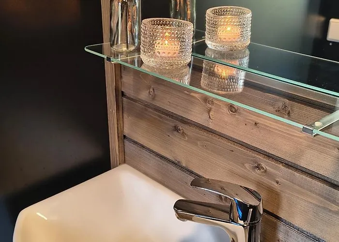 Lapland Landscape With Nature View, Sauna, Fireplace & Kitchen, Yllaes, Aekaeslompolo, Riverside Village Äkäslompolo