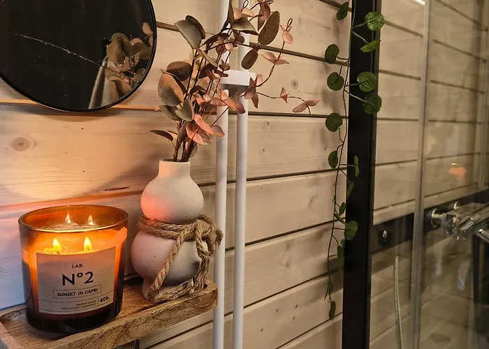 Lapland Landscape With Nature View, Sauna, Fireplace & Kitchen, Yllaes, Aekaeslompolo, Riverside Village Chalet